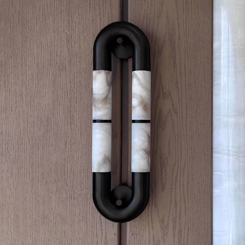 Alabaster Banded KoKo Sconce - L 15cm x W 8cm x H 54cm / L 5.9″ x W 3.1″ x H 21.3″Black & WhiteVChandelier